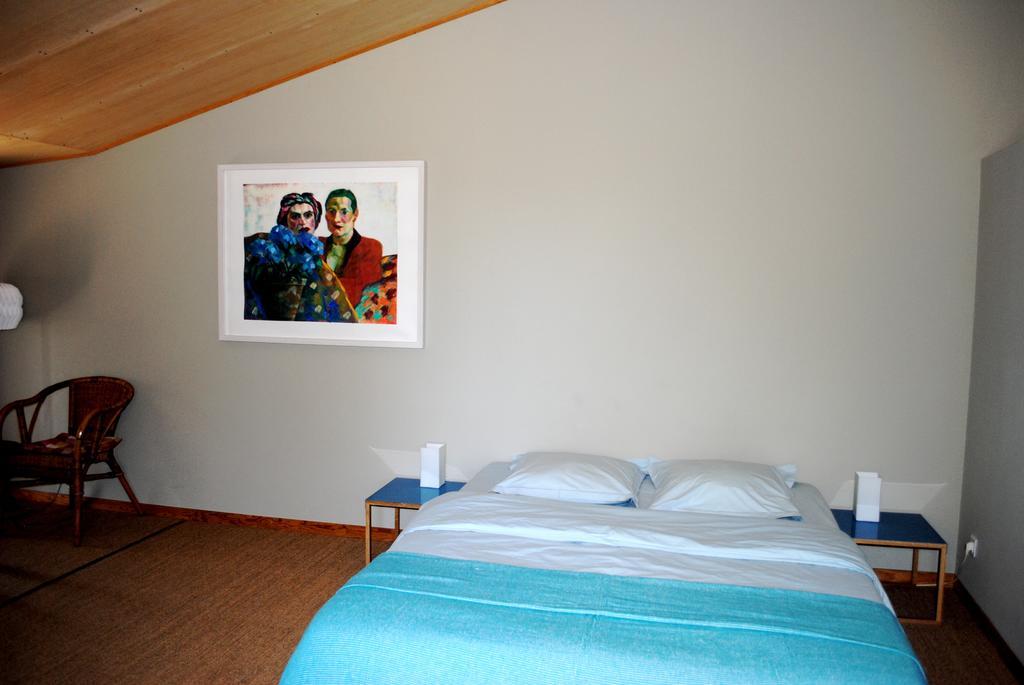 Hotel Les Foucauds Saint-Quentin-de-Caplong Habitación foto