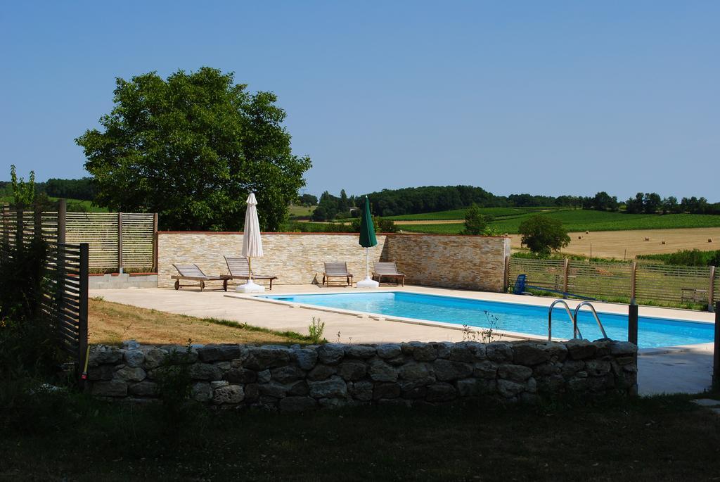Hotel Les Foucauds Saint-Quentin-de-Caplong Exterior foto